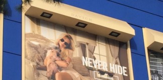 never hide 광고판