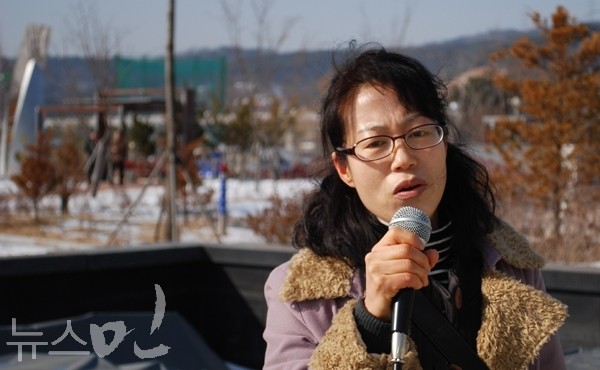 ▲2013년 복직 투쟁 당시 배기숙 씨.