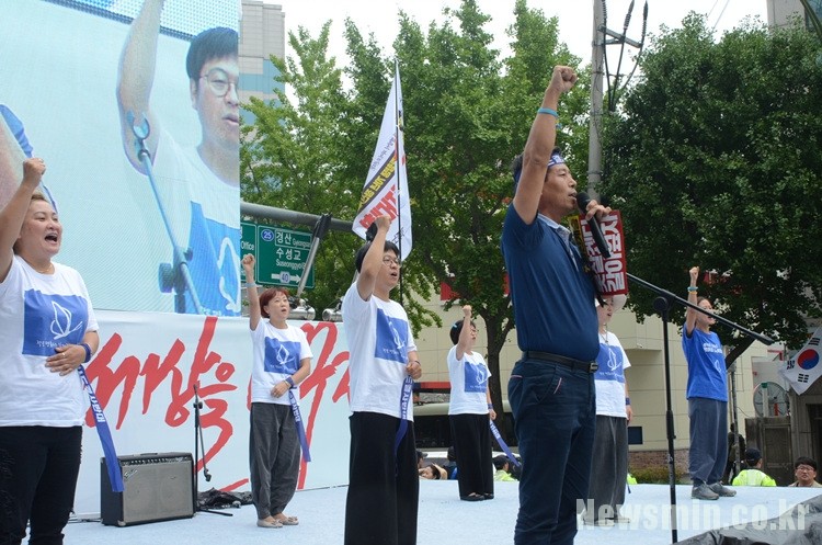 평화를사랑하는예술단과 이제동 사드배치철회성주투쟁위 부위원장